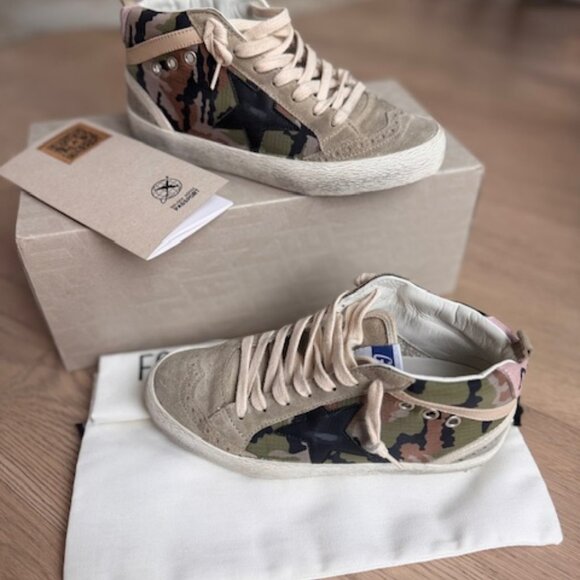 NEW IN BOX - GOLDEN GOOSE SNEAKERS, 35 / US 5 - Picture 1 of 6